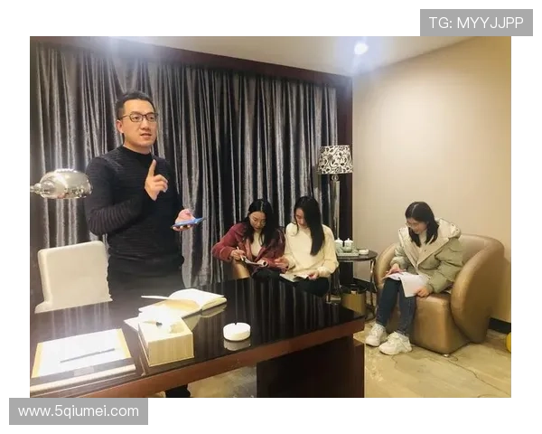 张芳专访：从初学者到攀岩高手的心路历程与成长故事